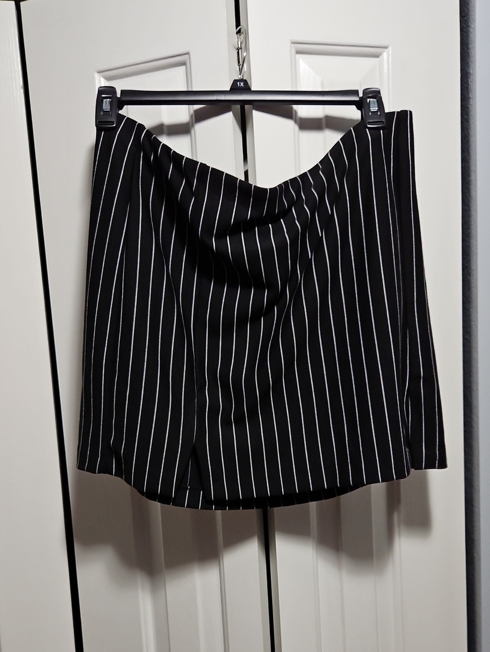 Sexy Mobwife Pinstripe Skirt